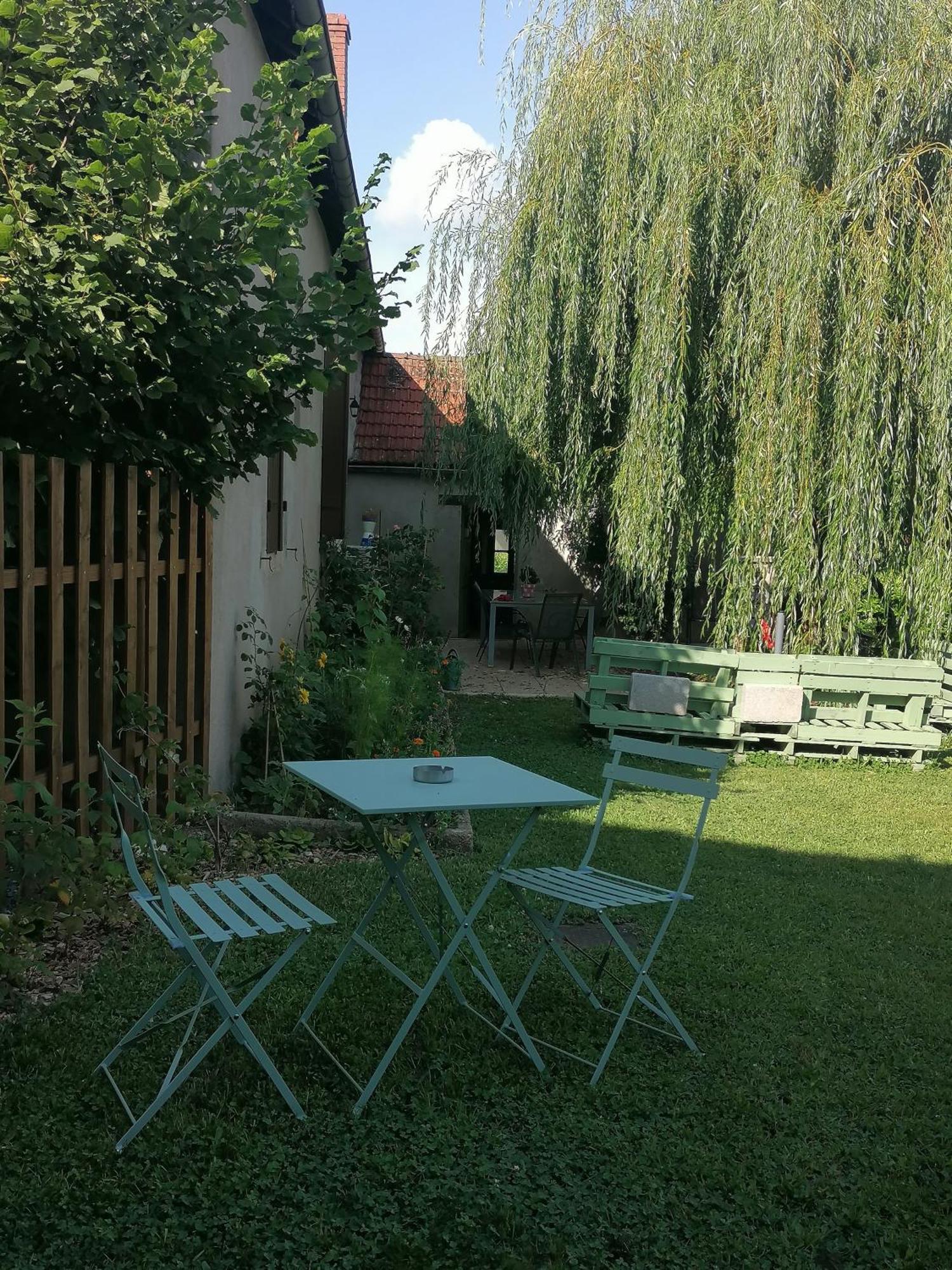 Petite Maison Dans Le Morvan Luzy 외부 사진